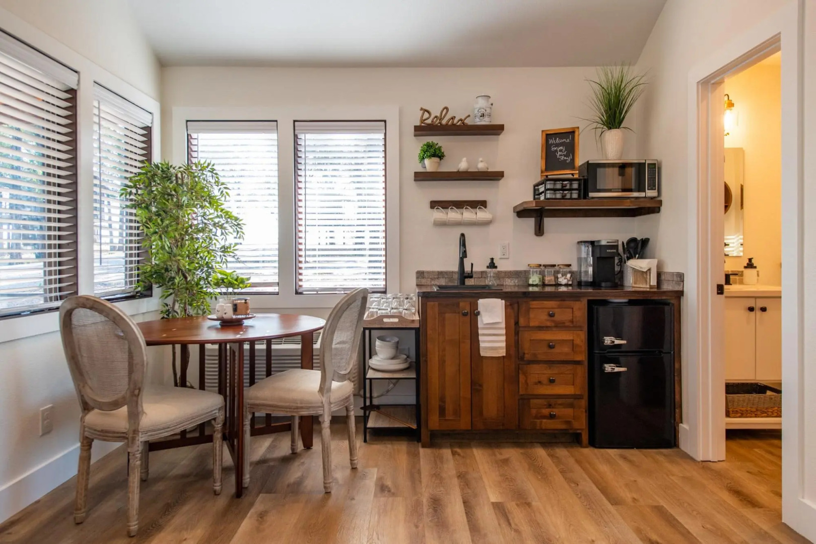 The Bobwhite Cabin 15MIN to Magnolia & Baylor