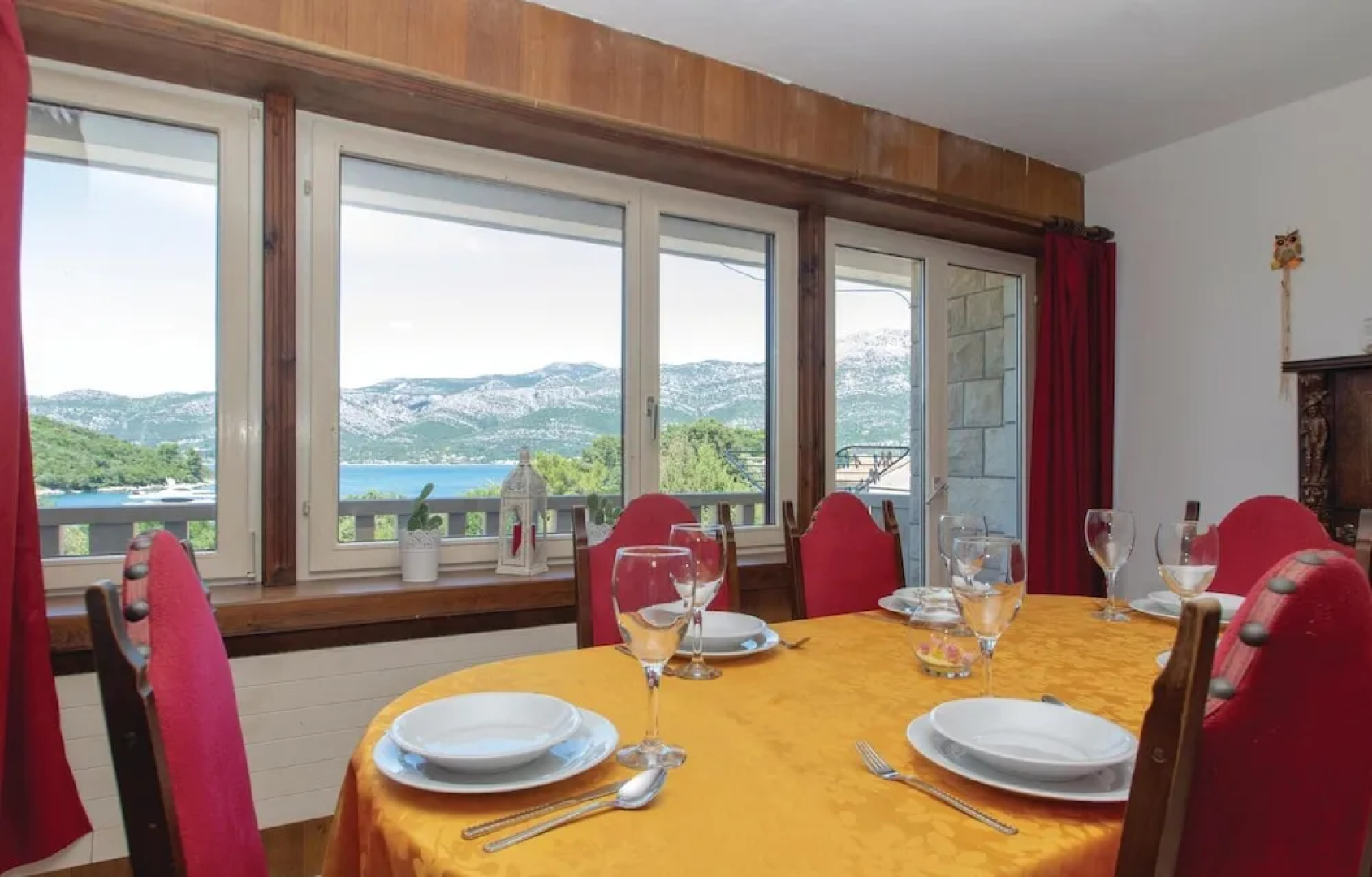 Stunning Home in Zrnovo With Wifi and 3 Bedrooms