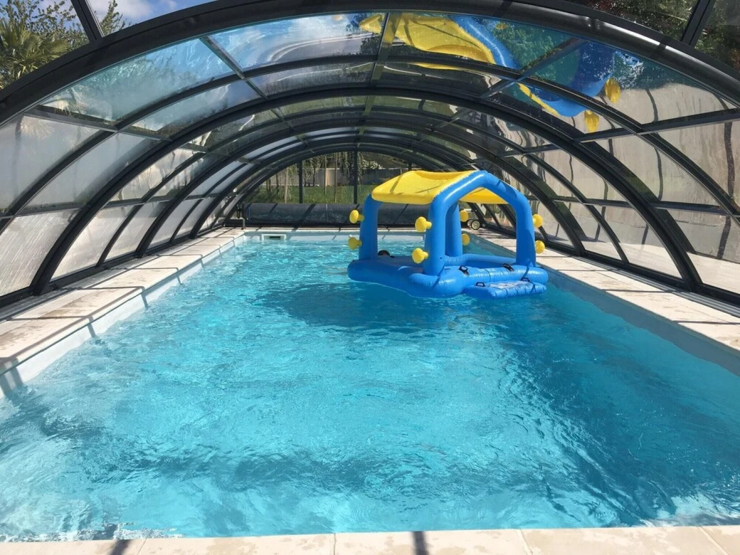 House With 2 Bedrooms in Bayeux, With Shared Pool, Enclosed Garden and Wifi