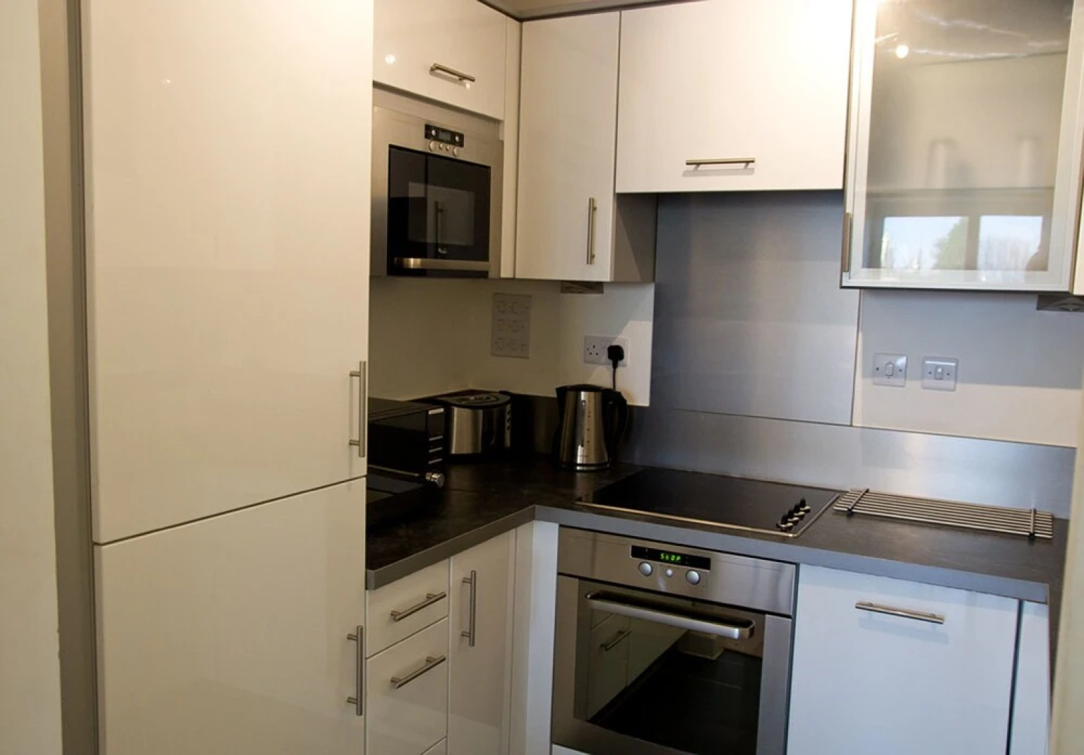 Icon Becket Apartment