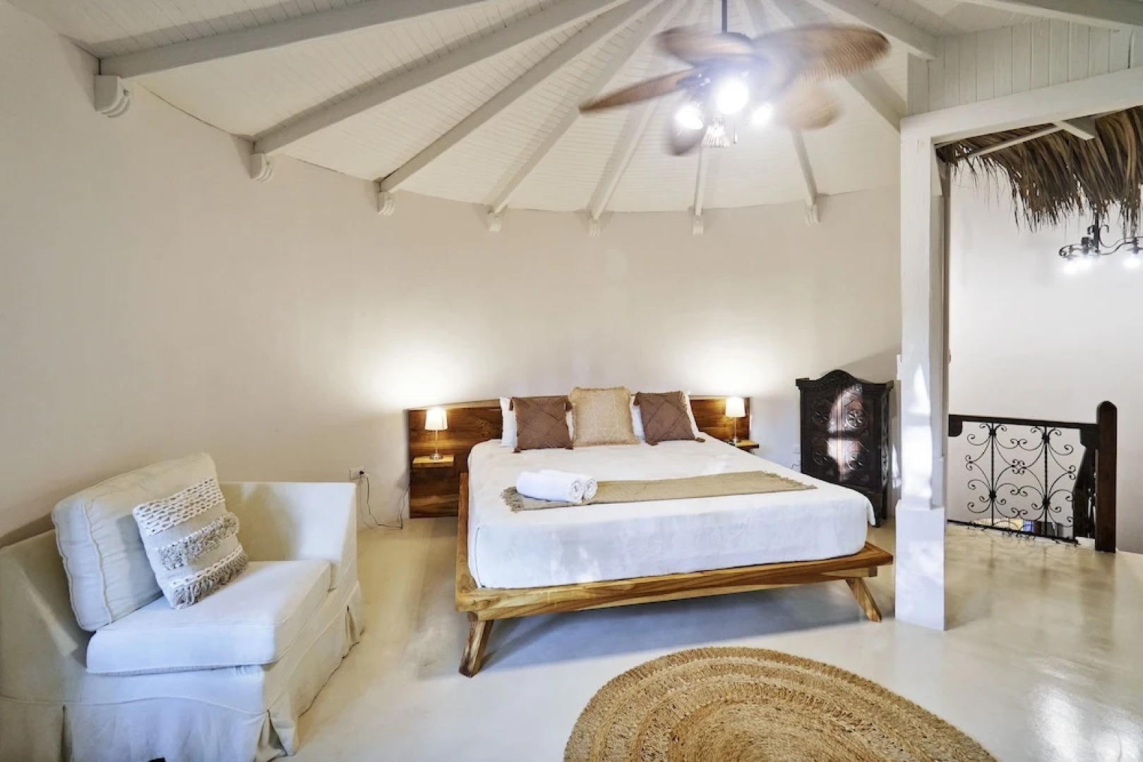 Paradise Beach Lodge