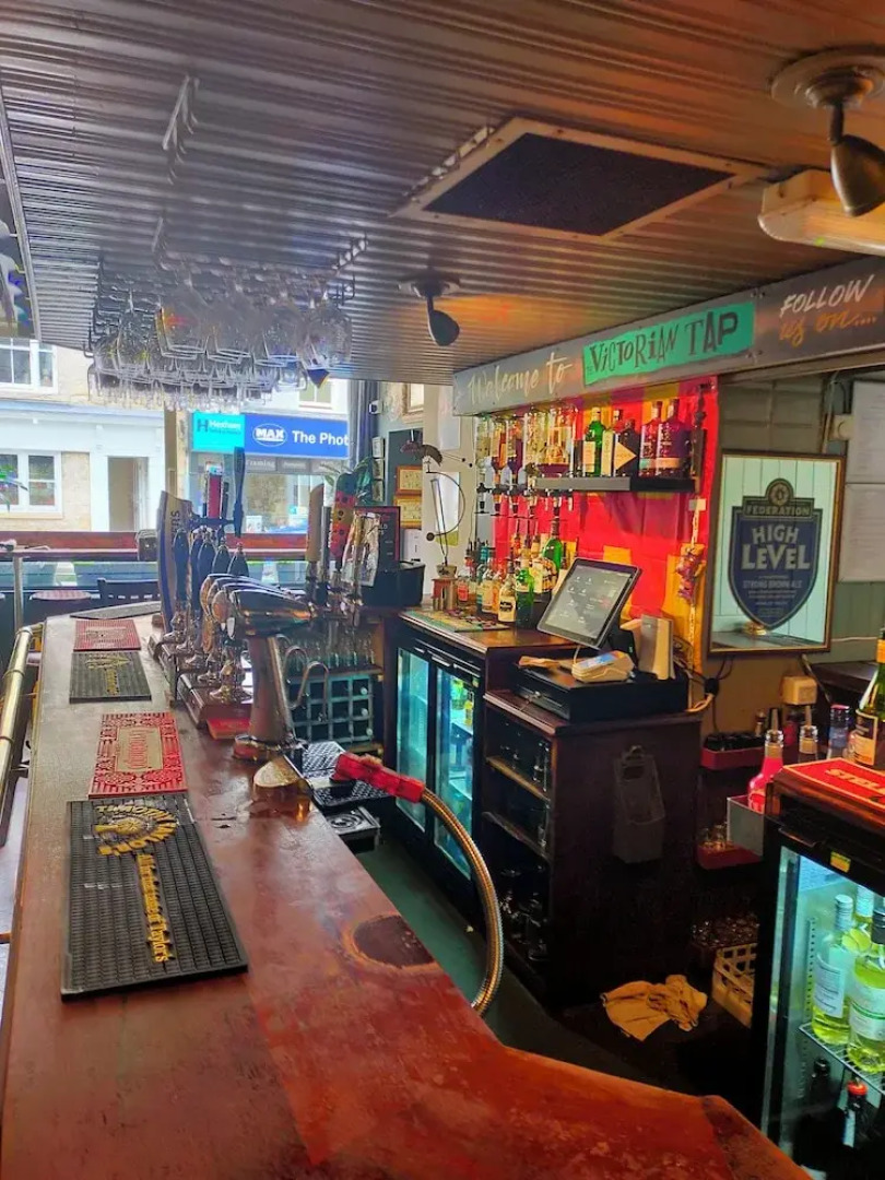 OYO The Victorian Tap B&B