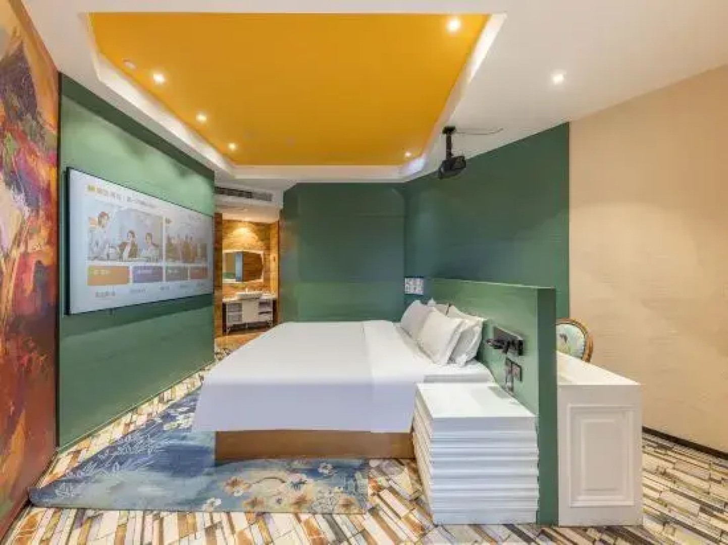 New Day Boutique Hotel