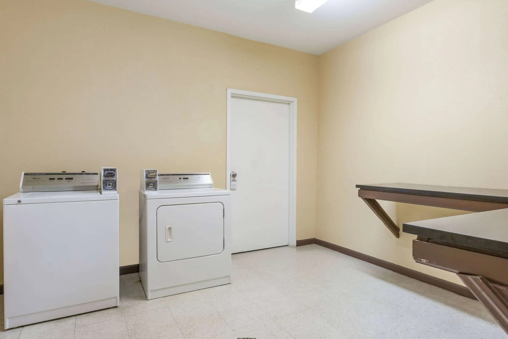 Days Inn by Wyndham near Kansas Speedway