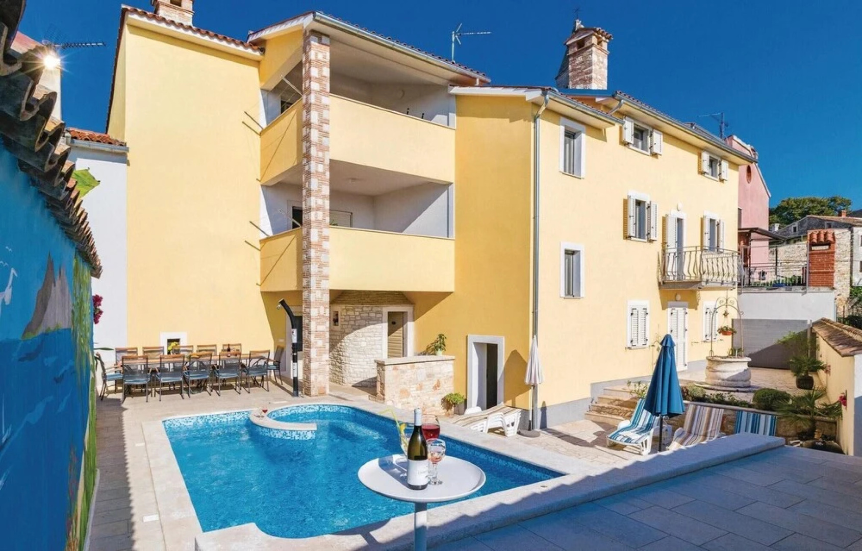 Awesome Home in Vodnjan With Wifi and 6 Bedrooms