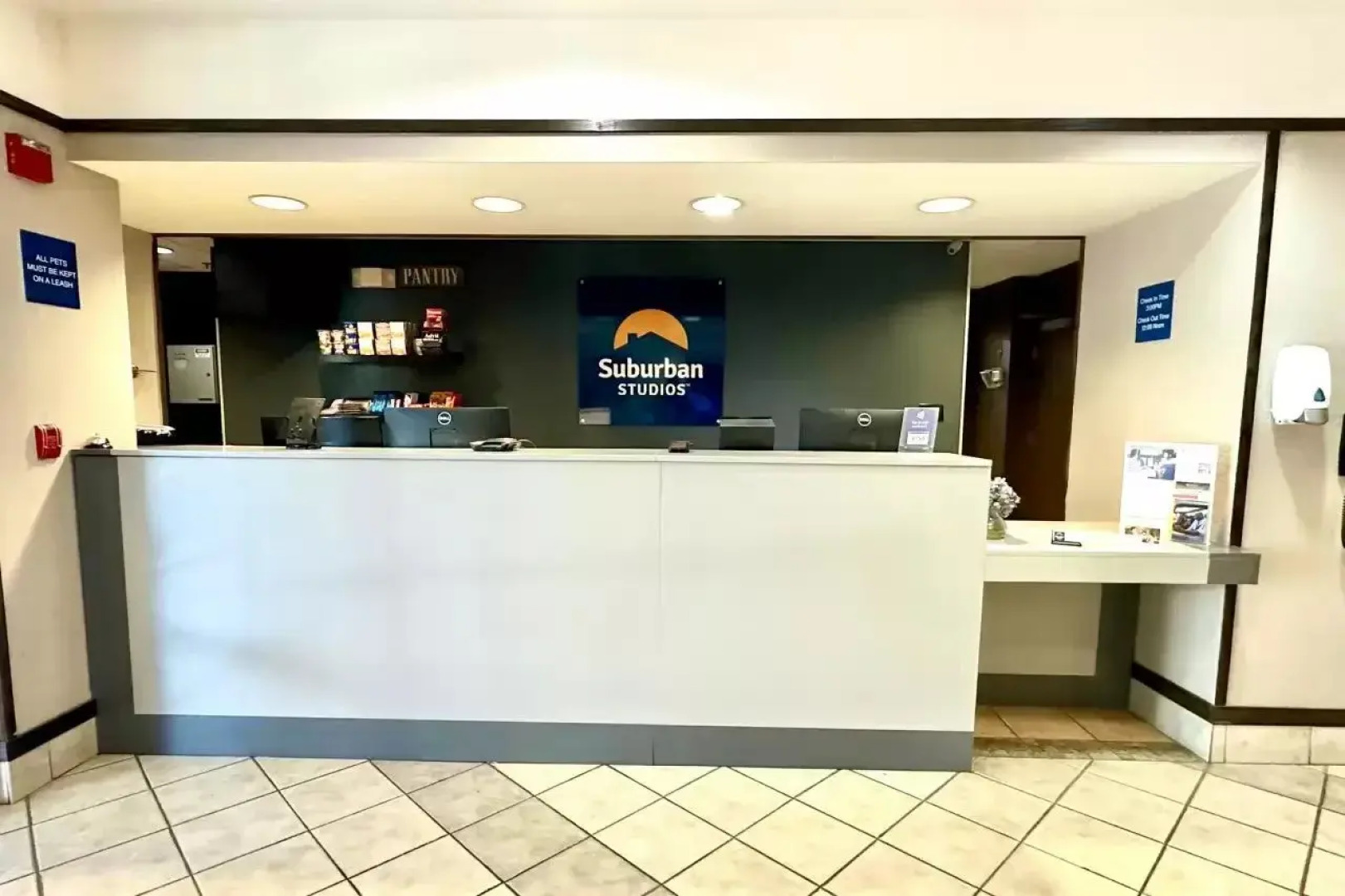 Townhouse Orlando West (ex.Red Roof Inn Orlando West - Ocoee)