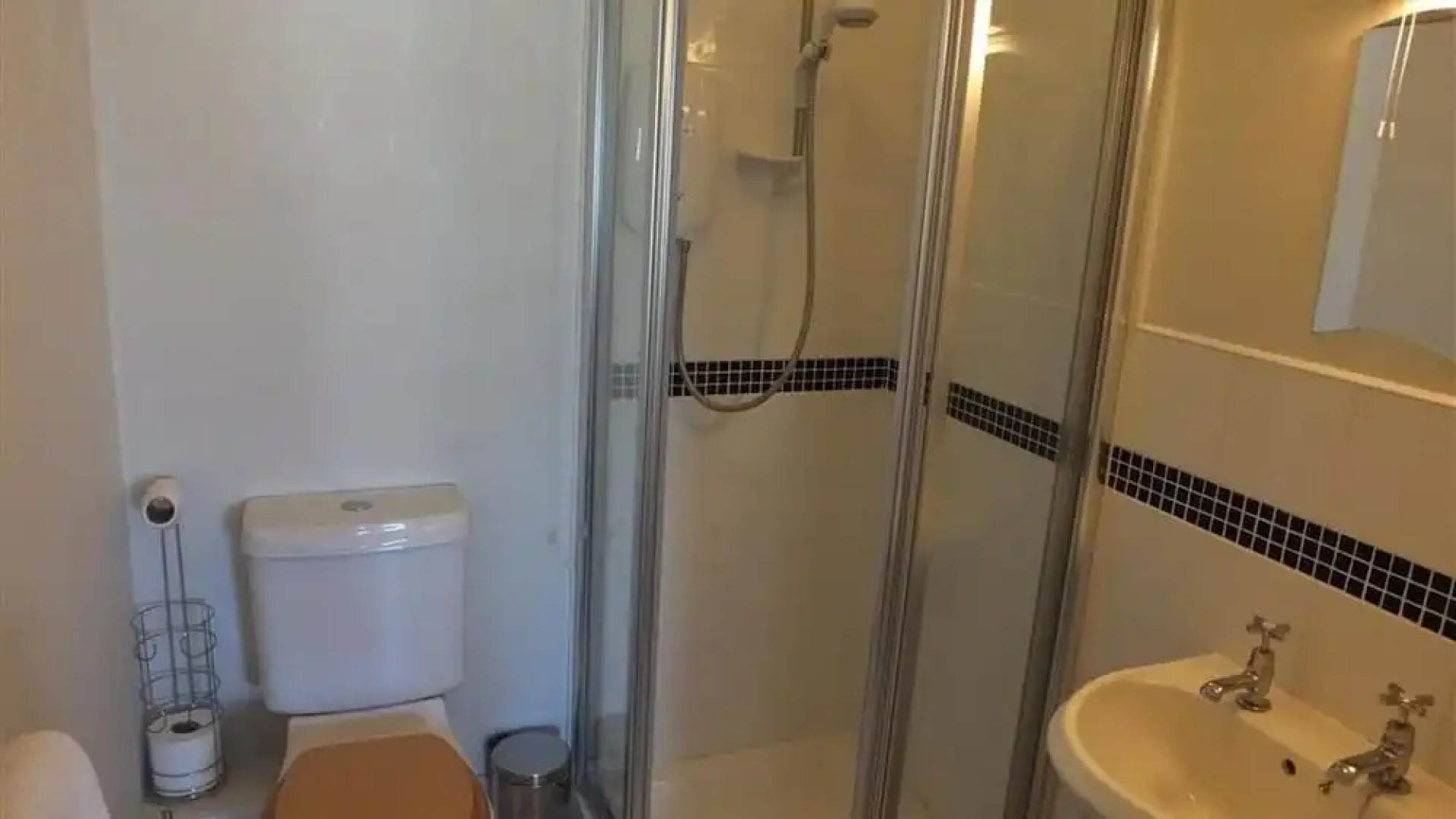 Freshwater Bay Hol Vge 14