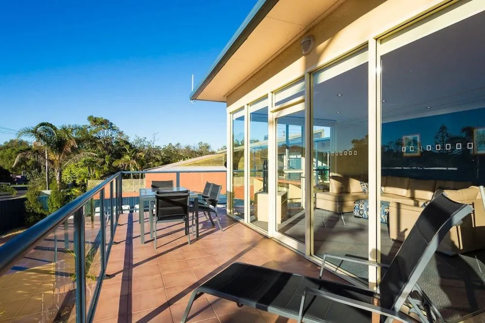 Grandeur Holiday Units