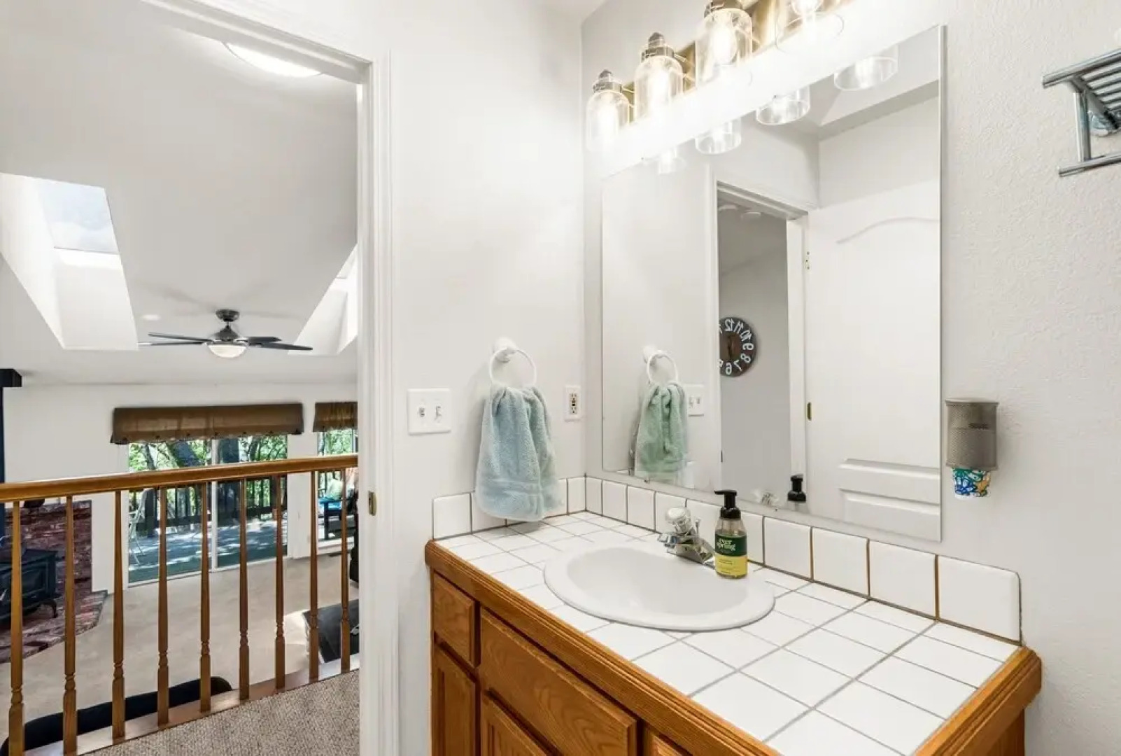 The Gathering Place - 2-Level Home with Game Room by Yosemite Region Resorts