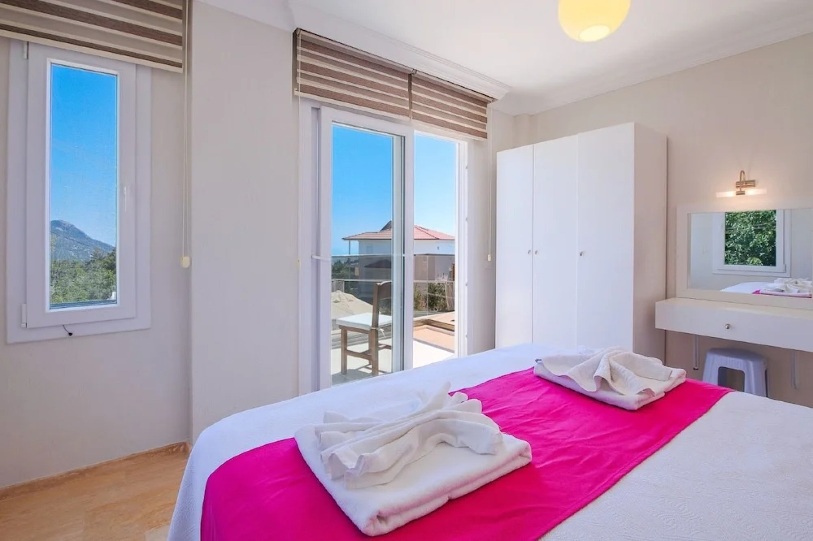 Villa Umut by Akdenizvillam