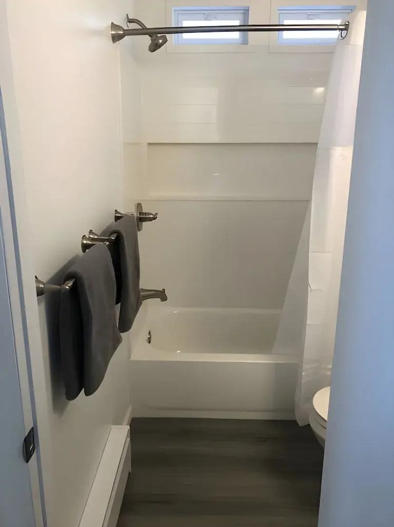 Autumn Wings - A Natural Retreat