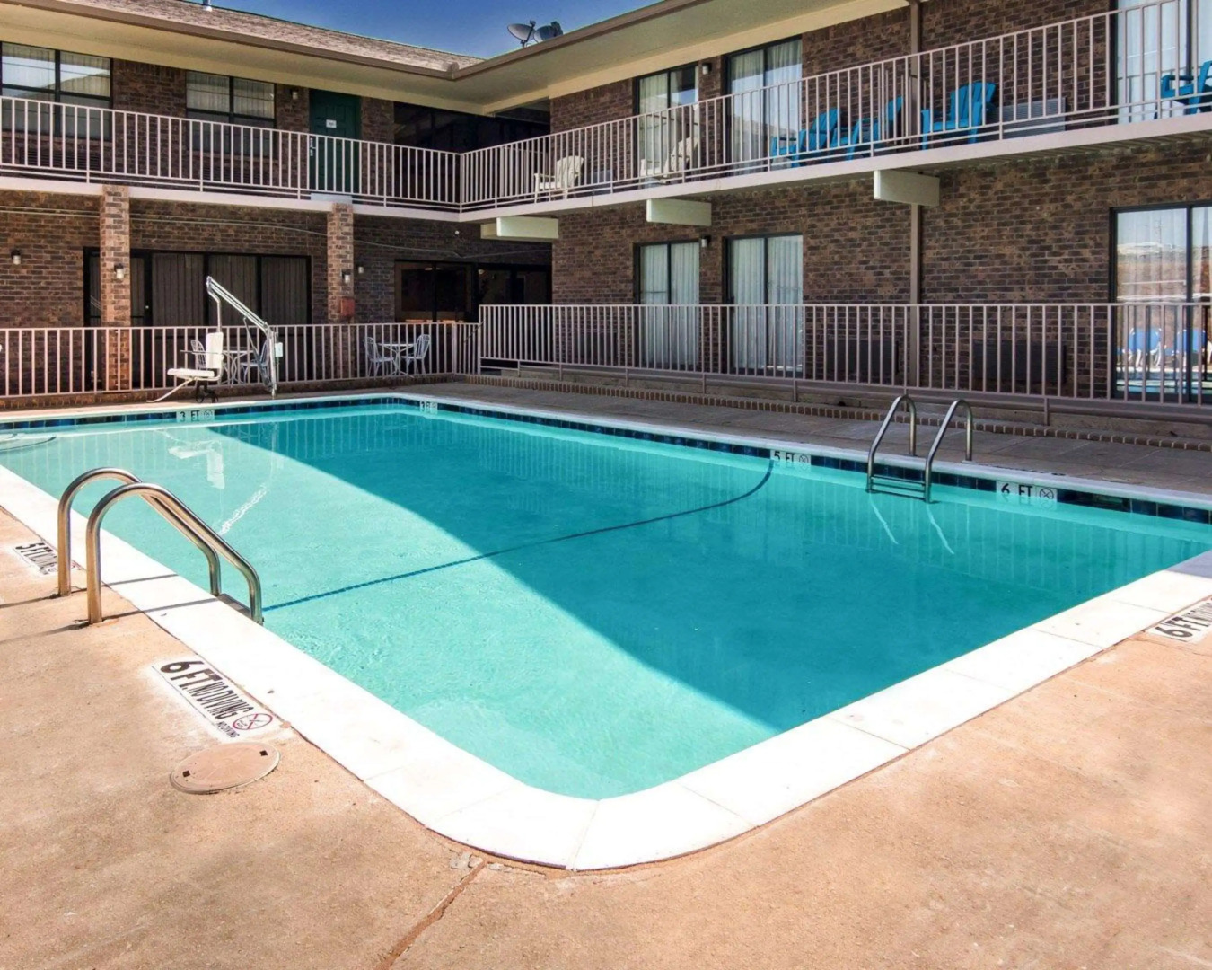 Quality Inn Magnolia