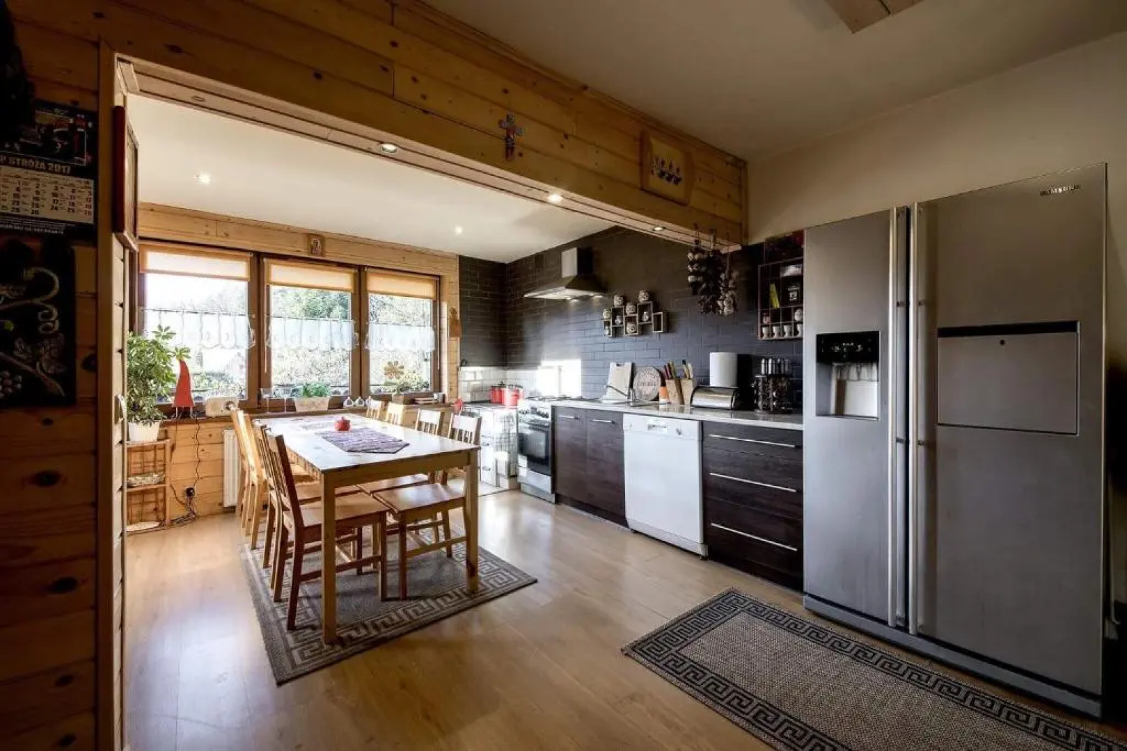 Willa Karolinka Stróża