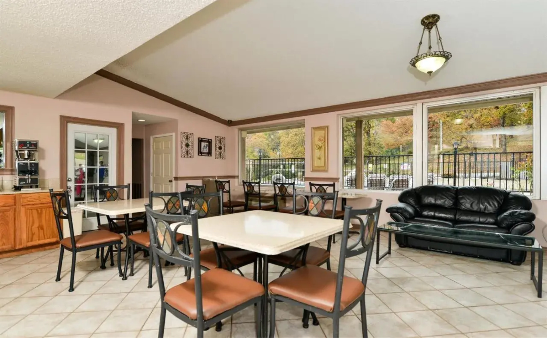 Americas Best Value Inn-North Little Rock