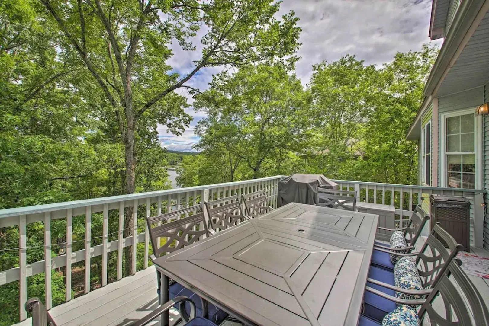 Kayaks & Boat Dock: Lakeside Hot Springs Retreat