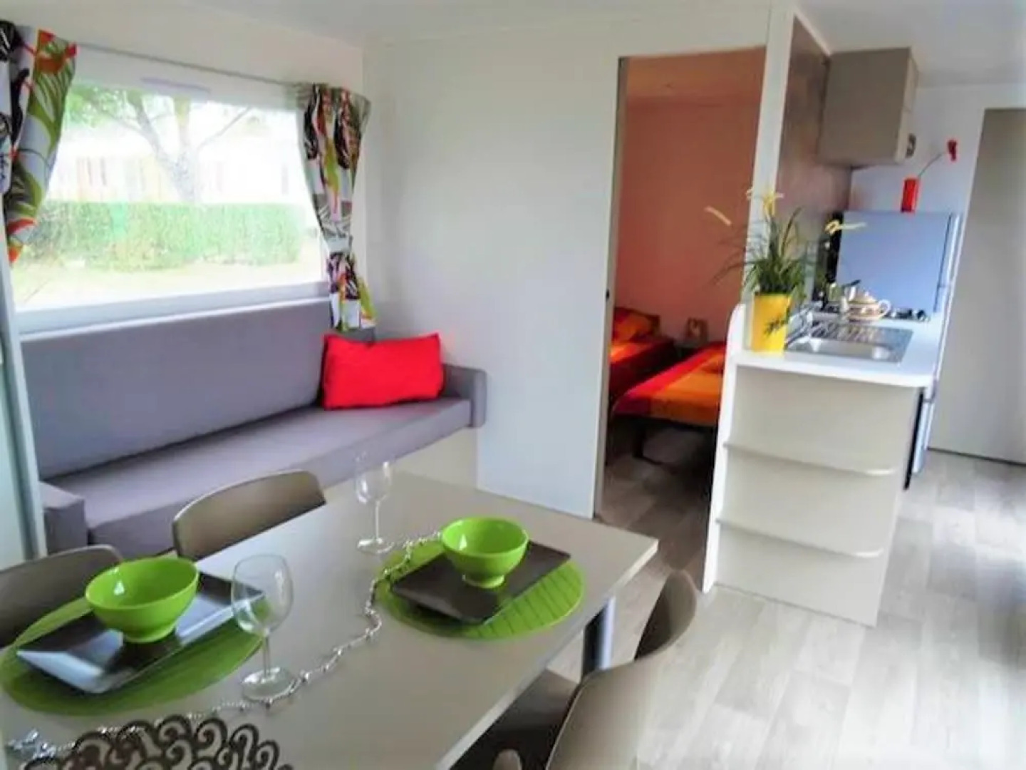 Mobil Home With 2 Bedrooms in Saint-jean-de-monts, With Pool Access an