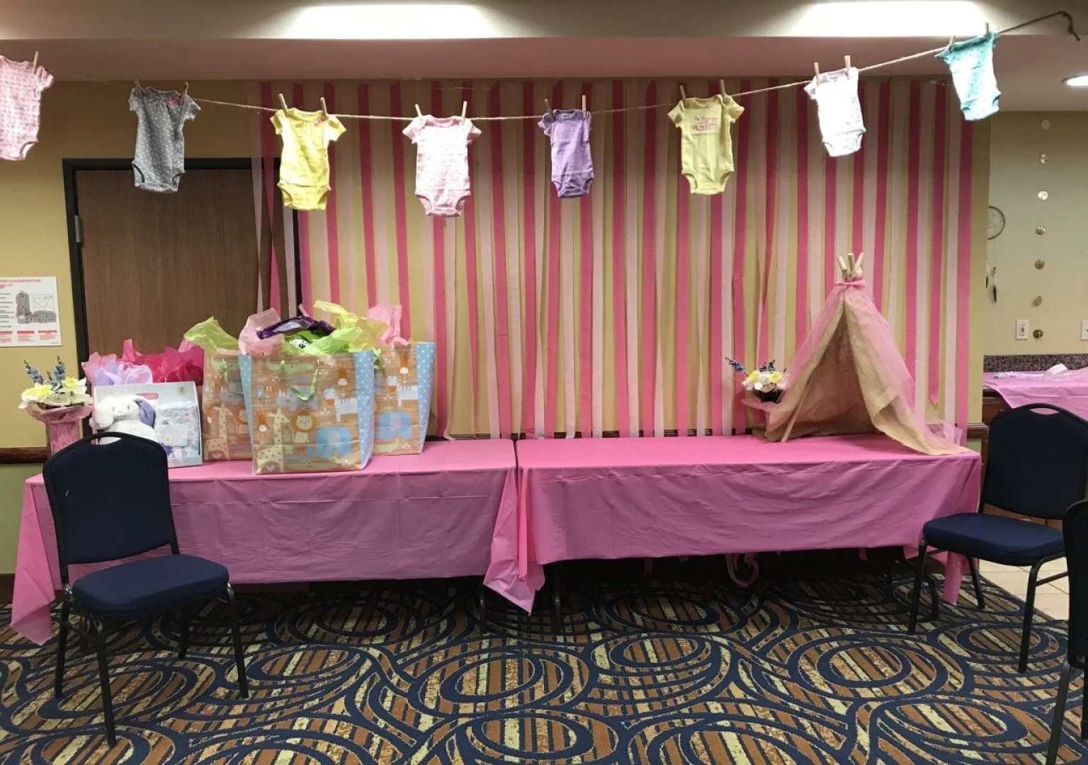 Holiday Inn Express Hotel & Suites Barstow-Outlet Center by IHG