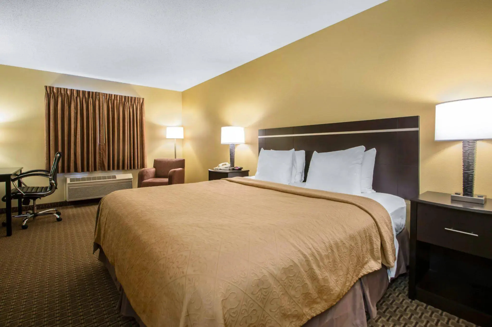Quality Inn & Suites Sun Prairie Madison East