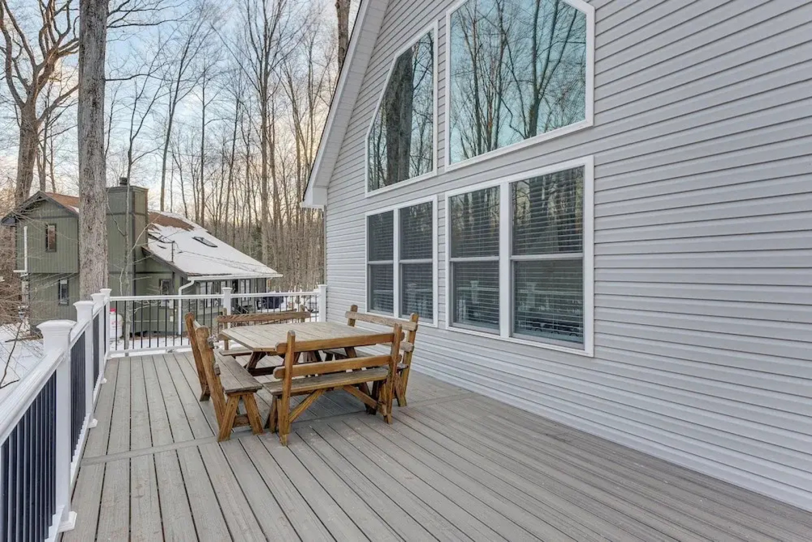 Hike & Ski: Pocono Lake Home w/ Community Perks!