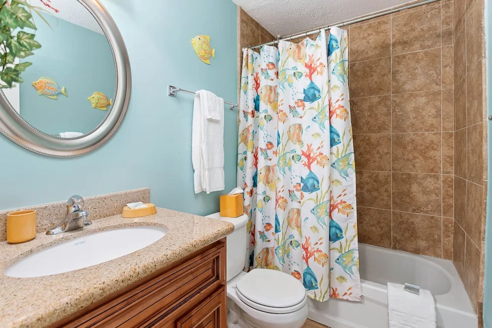 Island Retreat 2511-1 by Hodnett Cooper