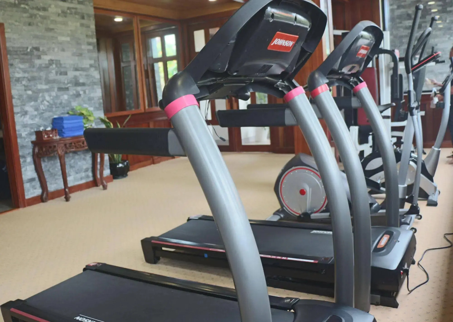 Try Palace Resort & Spa