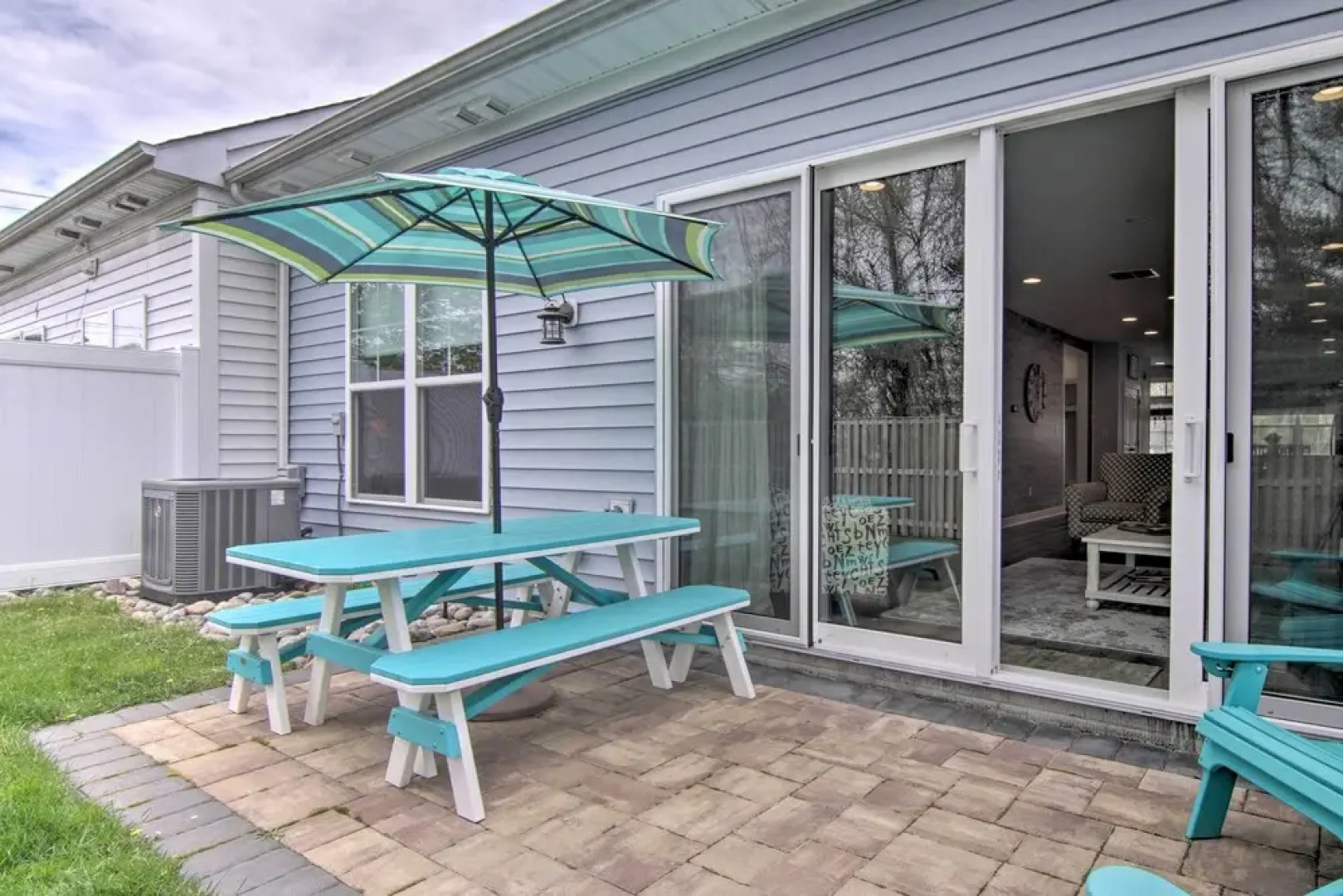 2 Mi to Bethany Beach: Modern Townhome w/ Patio