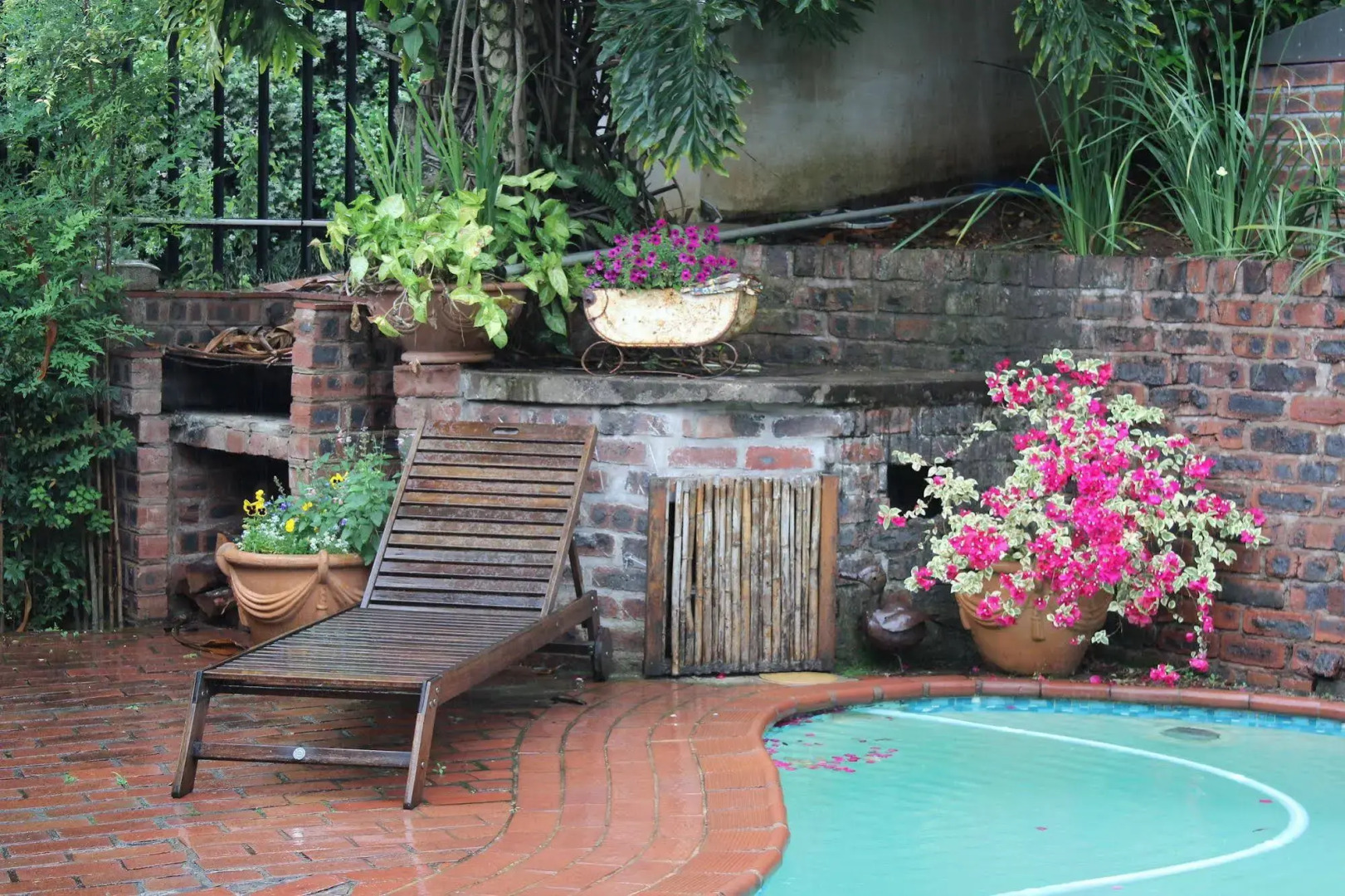 Babbling Brook Bed & Breakfast