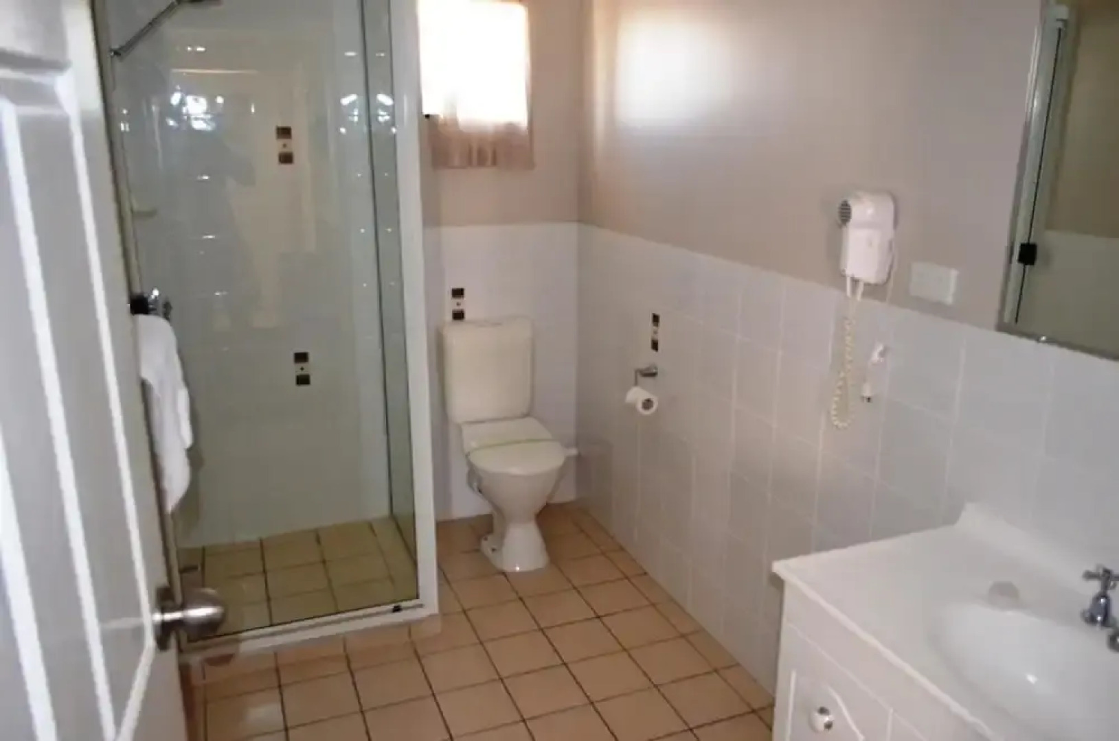 Welcome Home Motel and Apartments