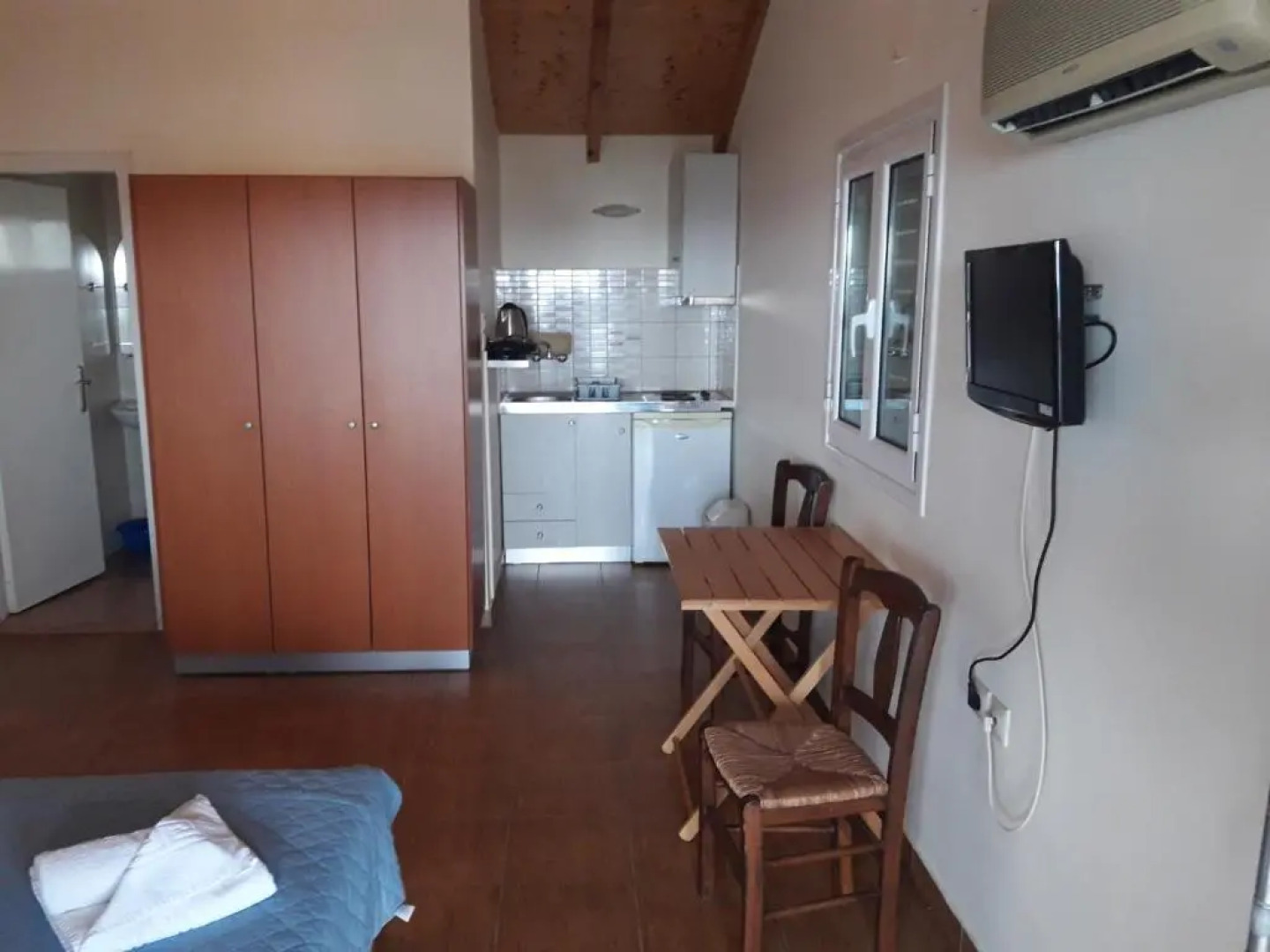 Drossia 11 in East Mani