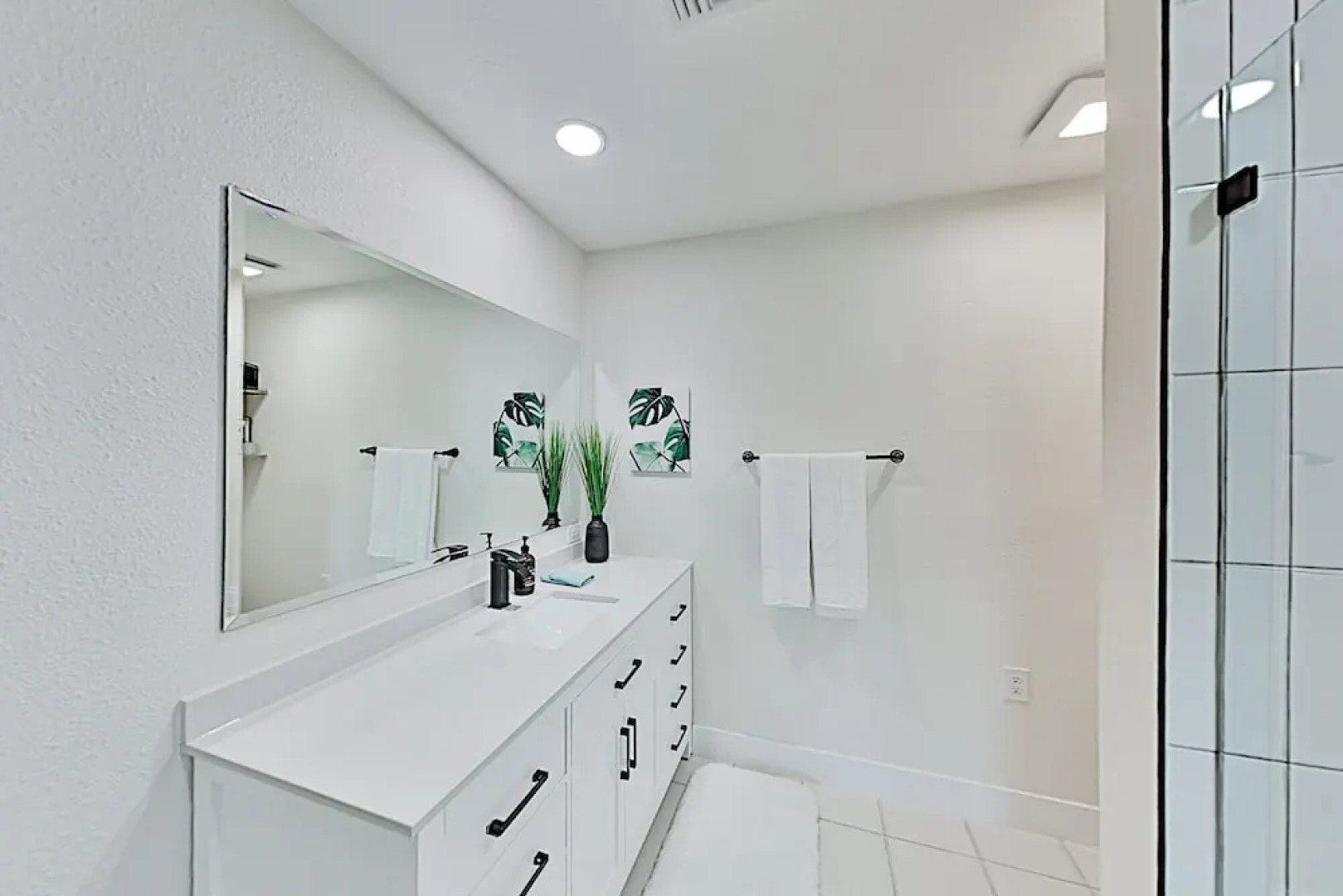 79271spa 3 Bedroom Home