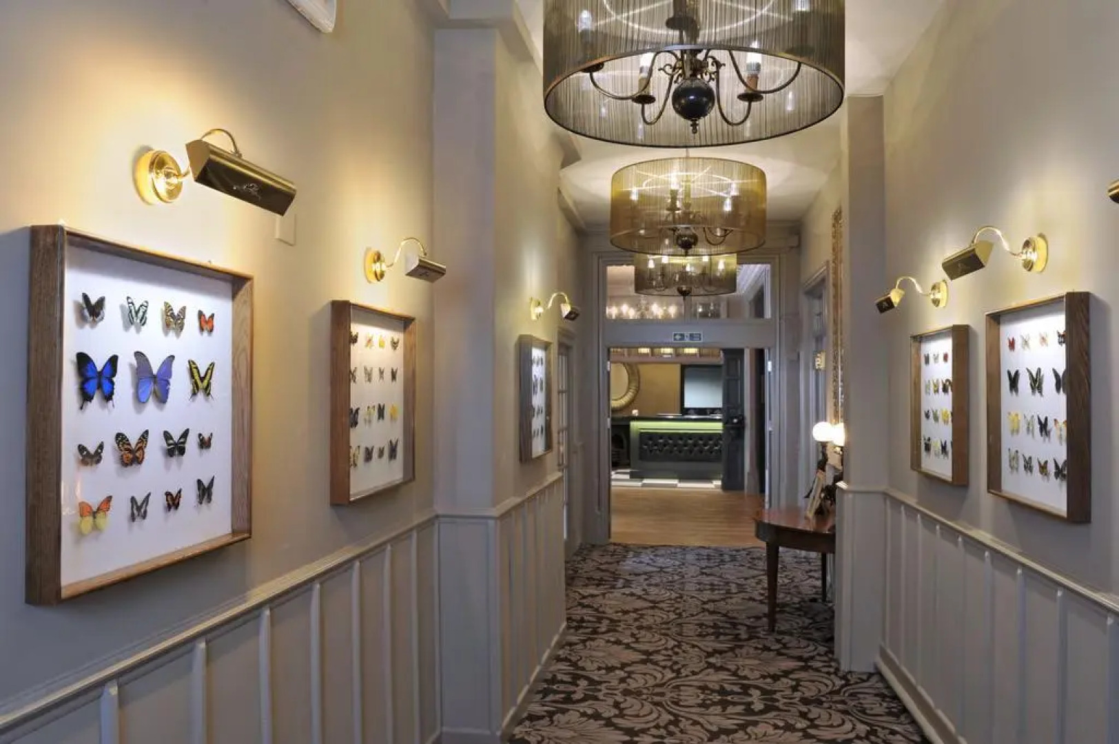 The Crown Manor House Hotel