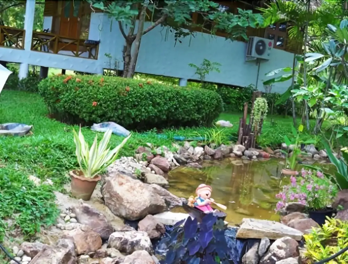 Golden Lake View Boutique Resort