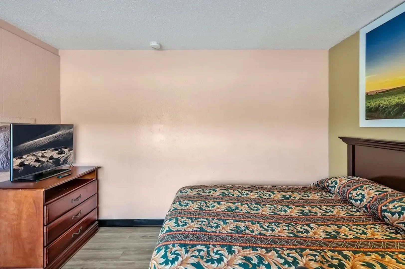 Travelers Inn