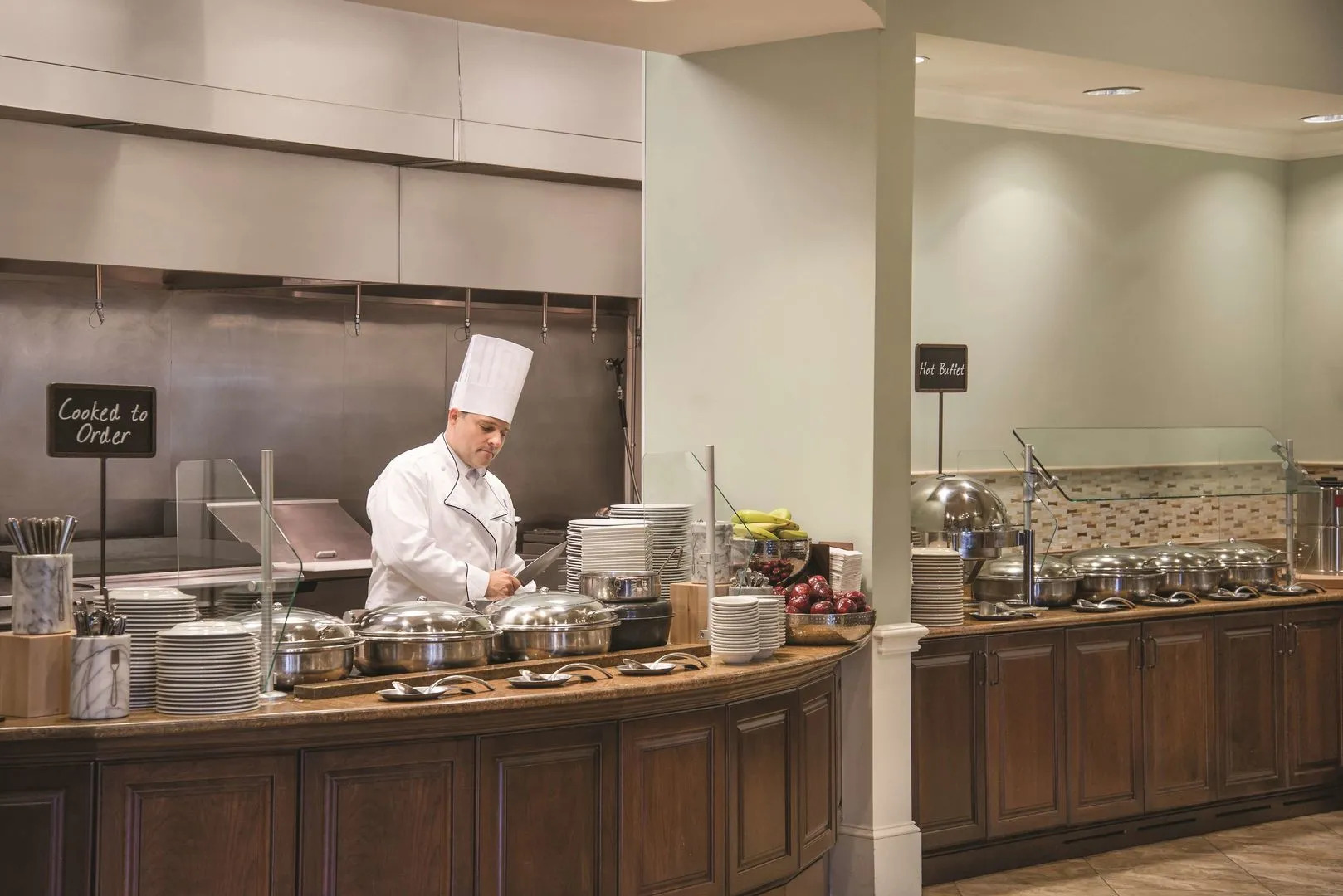 Embassy Suites by Hilton Savannah