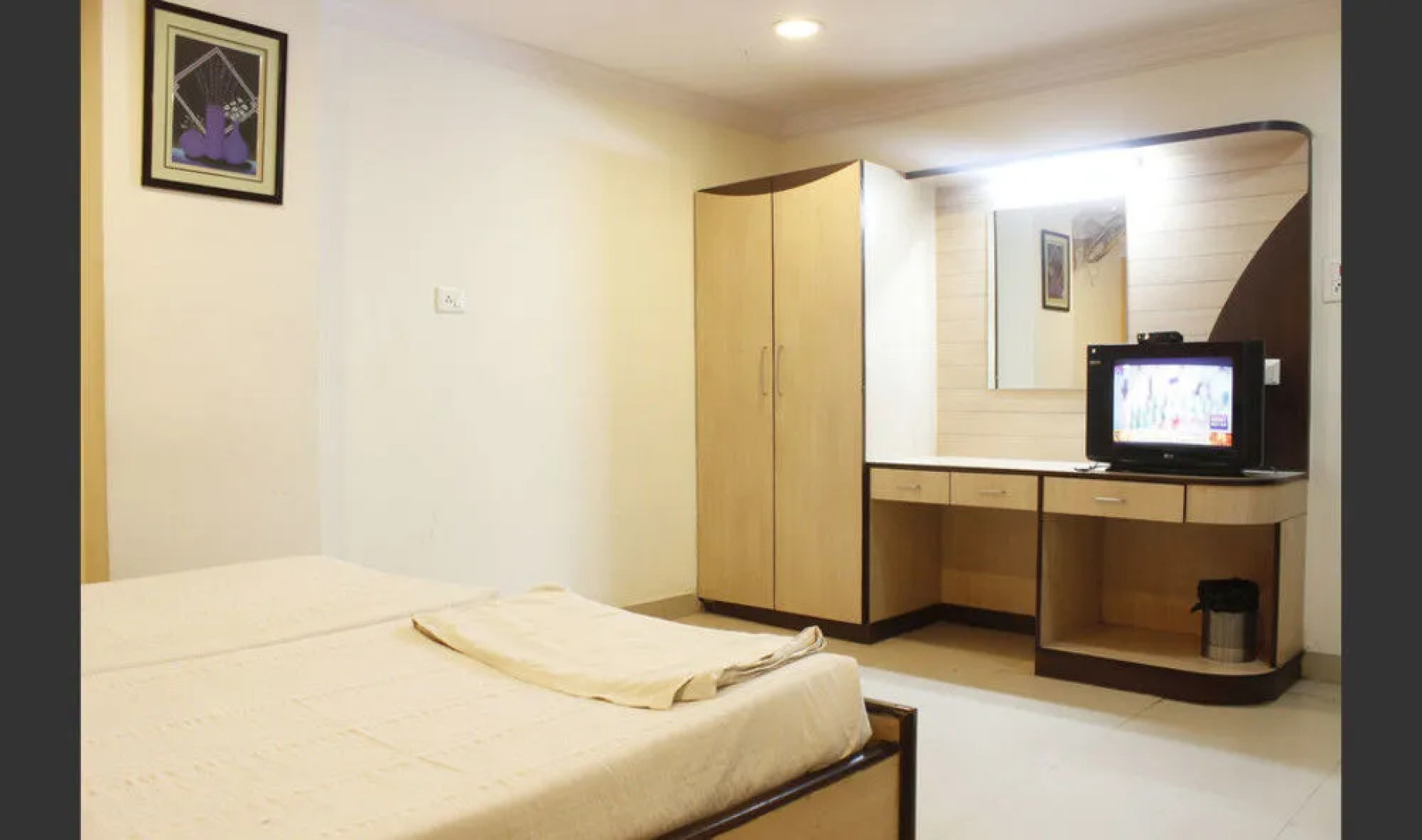 OYO 10107 Hotel Ankitha Residency