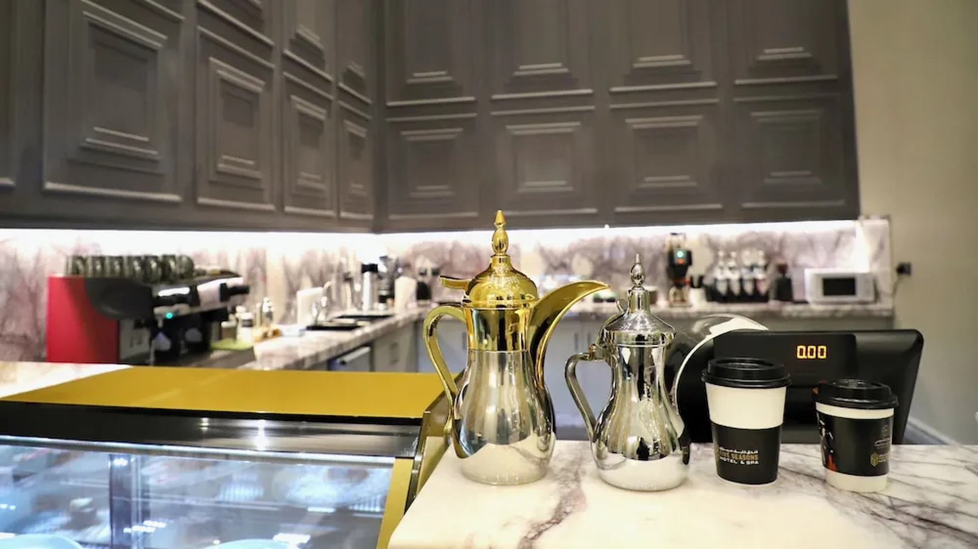 Five seasons Hotel & Spa