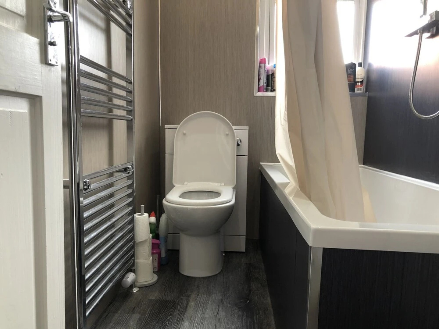 Captivating 2-bed Apartment in Kirkcaldy