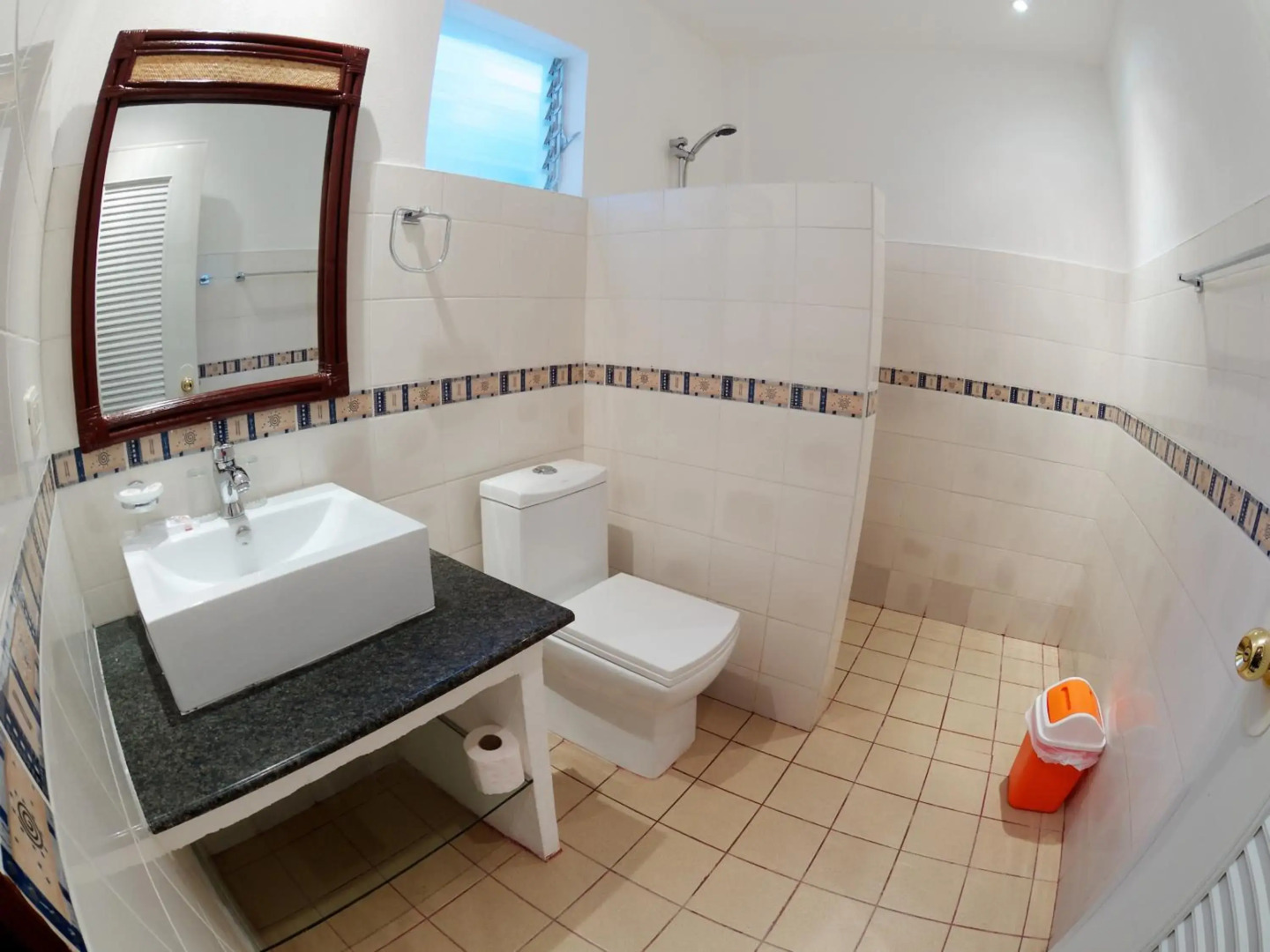 Alona Vida Beach Resort