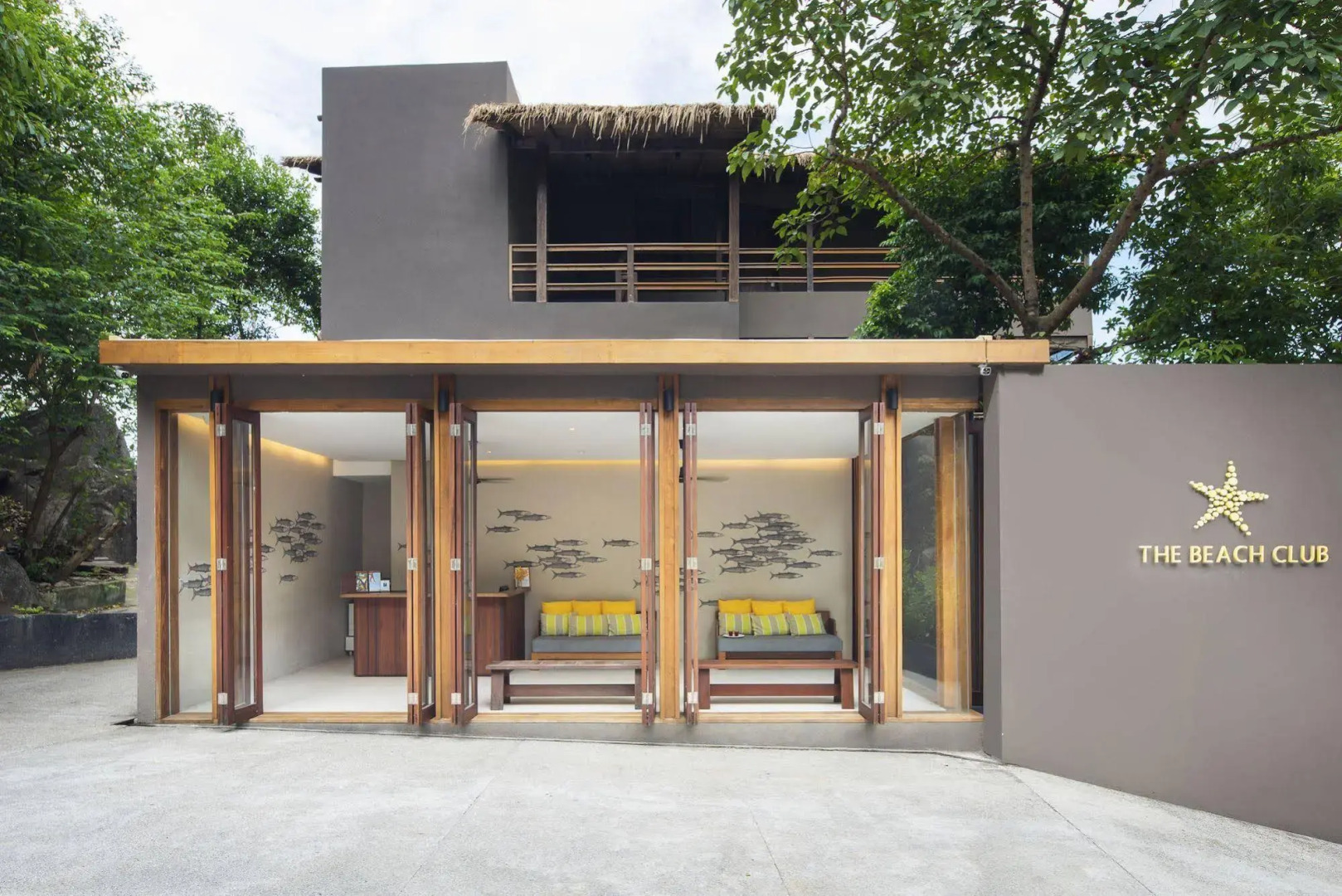 Beach Club by Haad Tien