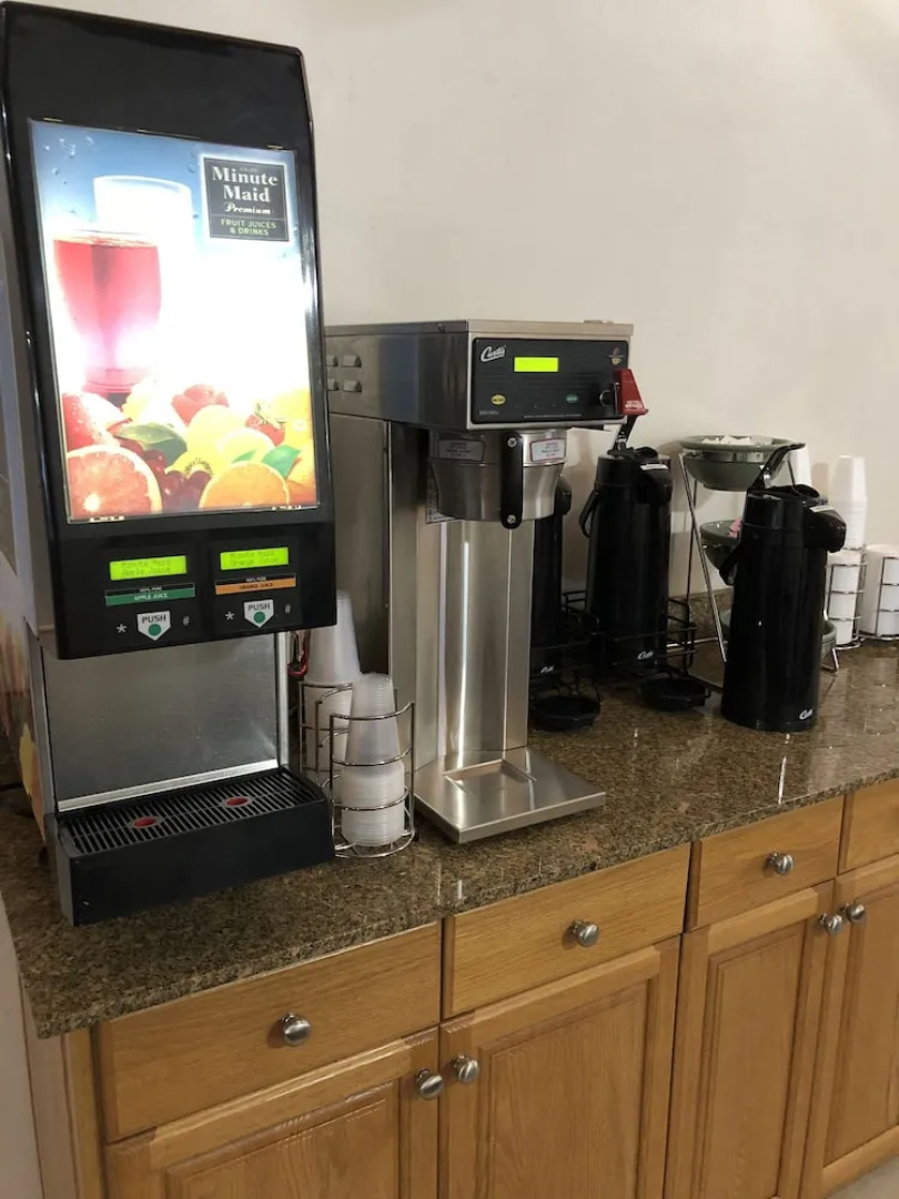 Windcrest Inn and Suites