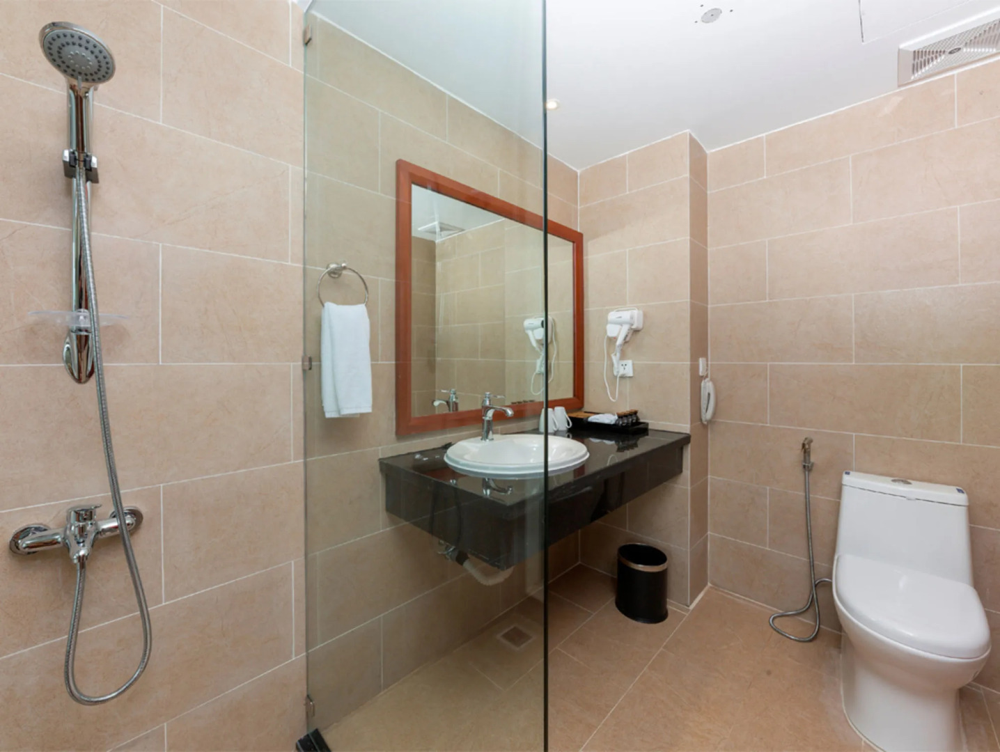 Курортный отель Amarin Resort & Spa Phu Quoc