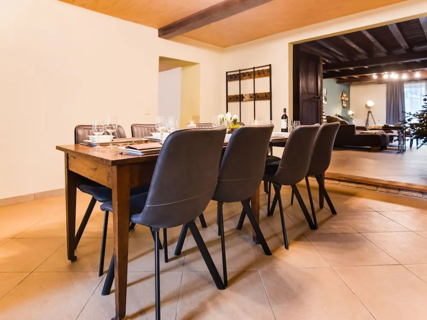 Cosy Holiday Home in Vresse-sur-Semois with Terrace