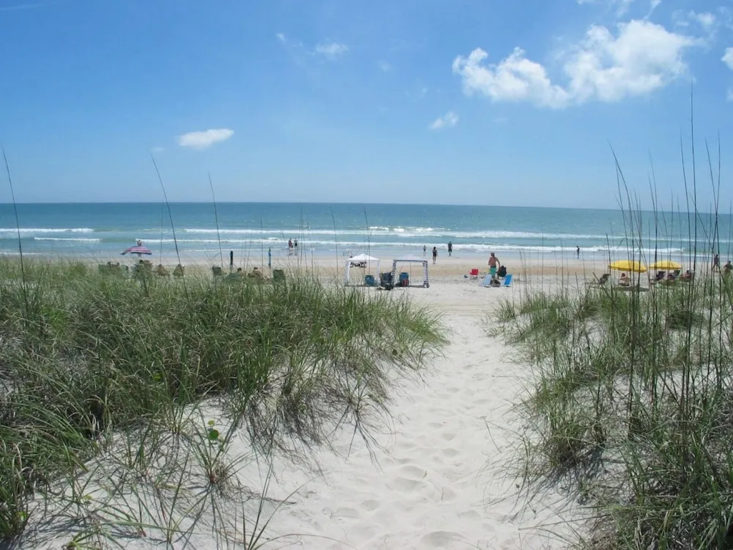 Beach House Inn and Suites