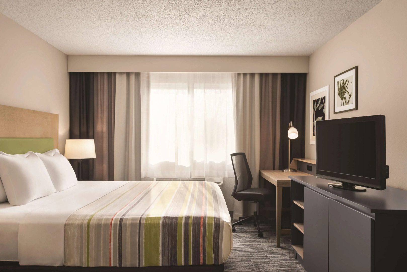 Country Inn & Suites by Radisson, Northfield, MN