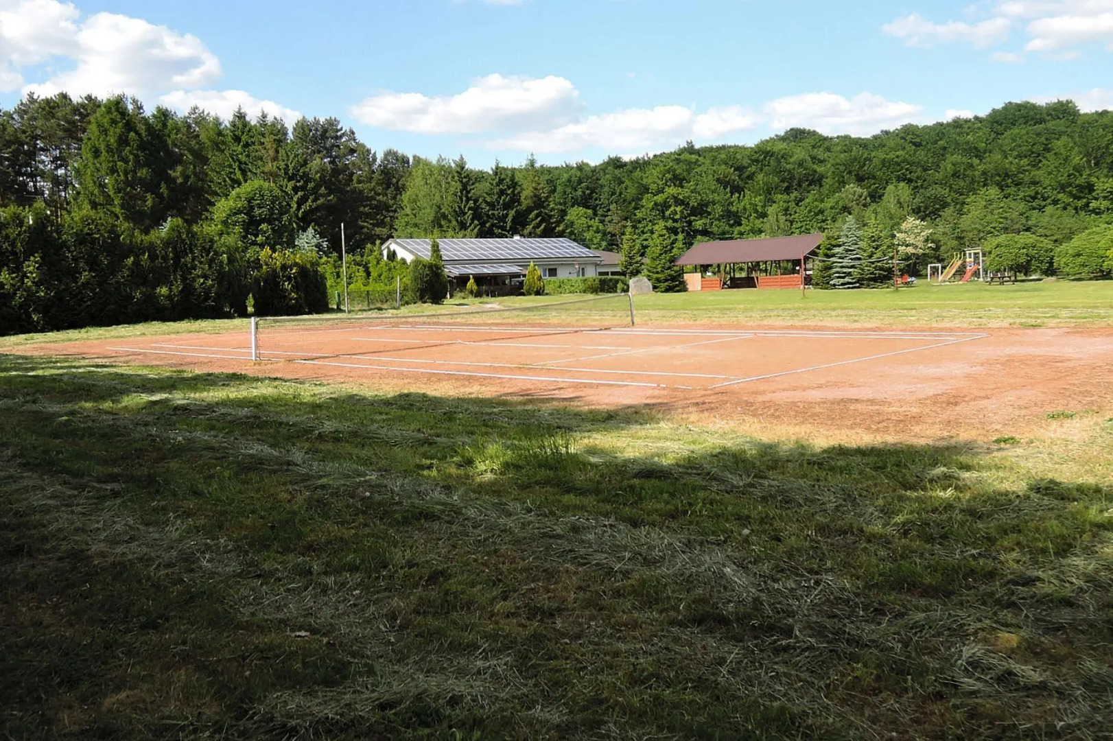 Cottage in Szczecin by Puszcza Bukowa Park