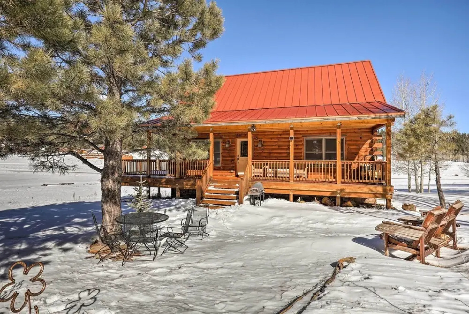 Cozy Family Cabin: Game Room, Near National Parks!