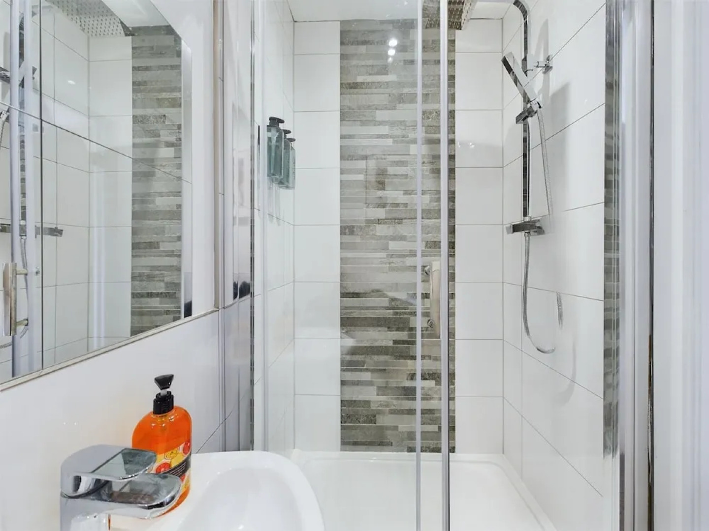 Cosy and Luxurious House for 10 Guests in Darwen