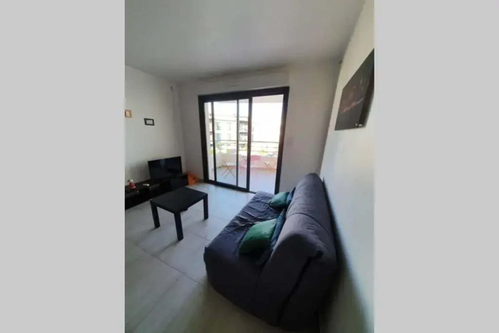 Joli T2 Dans Residence Avec Parking