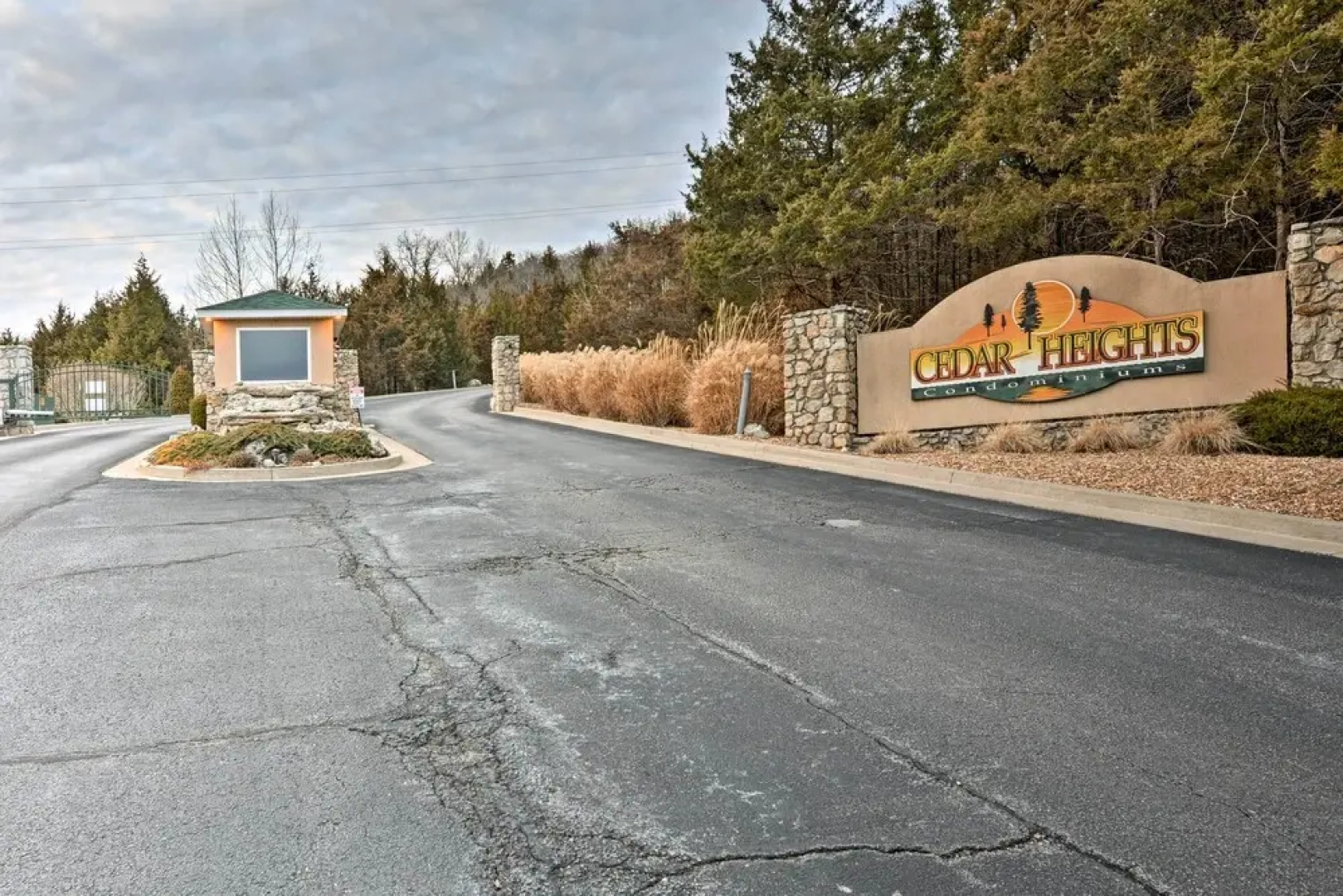 2 Pools: Waterfront Condo on Lake of the Ozarks!