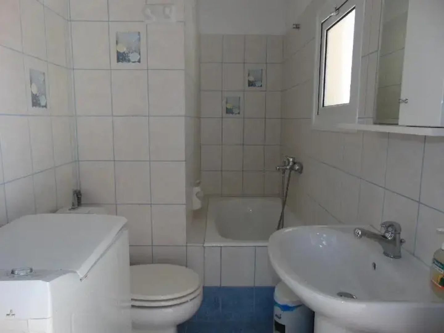 Marina Apartments & Studios